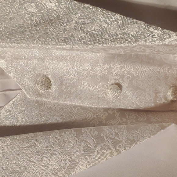 Tuxedo/Suit, boys size 5, white, Bautizo/Baptism - Picture 5 of 5